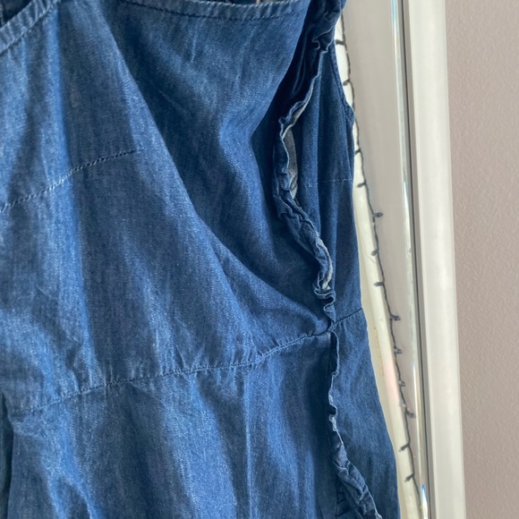 BDG NWT Denim dress. Super cute, didn’t fit me. Size XS. - Picture 4 of 8